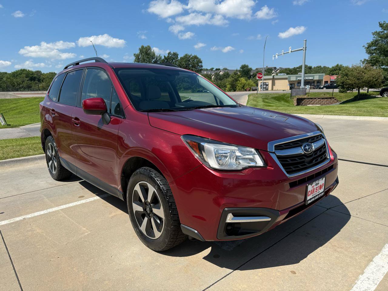 Used 2017 Subaru Forester 2.5i Premium w/ All-Weather Package AWD/4WD image 4