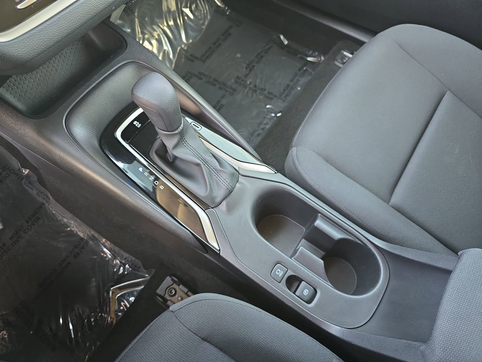 Used 2025 Toyota Corolla LE FWD image 25