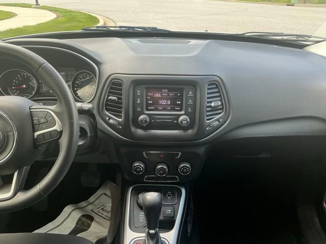 Used 2018 Jeep Compass Sport AWD/4WD image 25