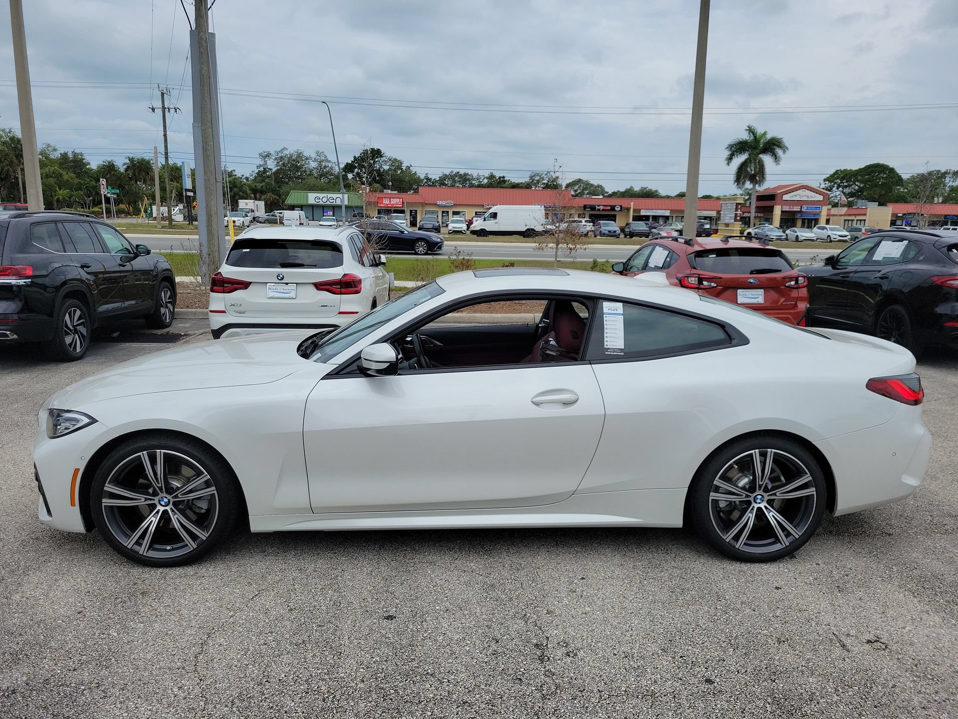 Used 2021 BMW 430i xDrive Coupe w/ M Sport Package AWD/4WD image 9