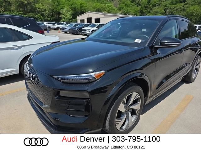 Used 2025 Audi Q6 e-tron Premium Plus w/ Premium Plus AWD/4WD image 2