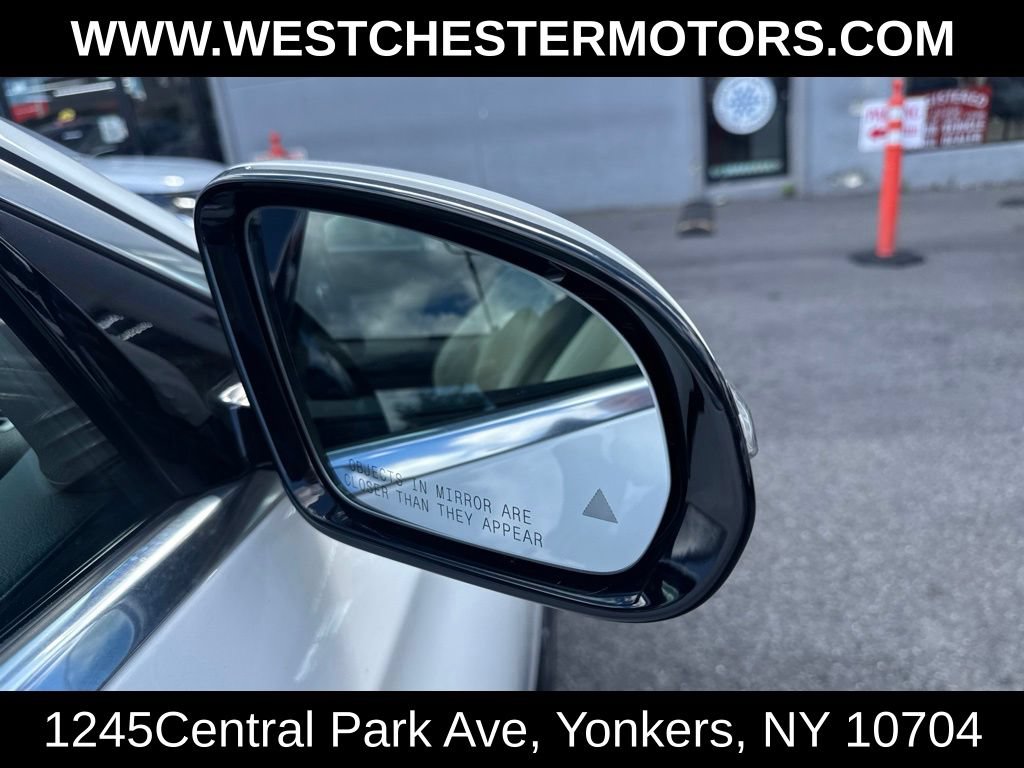 Used 2022 Mercedes-Benz E 350 4MATIC Sedan image 11