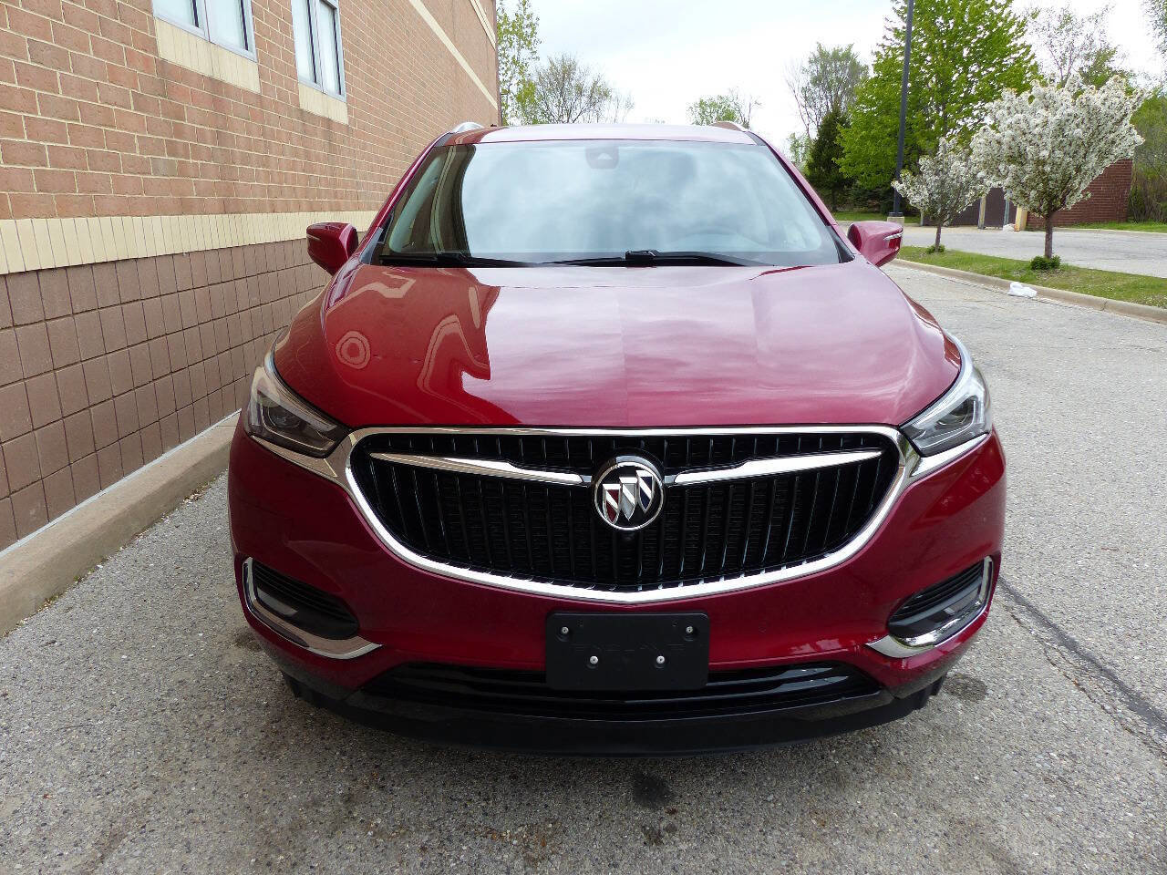 Used 2021 Buick Enclave Premium w/ Surround and Sites Package FWD image 5