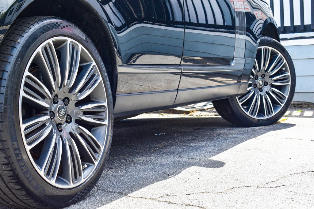 Used 2019 Land Rover Range Rover Autobiography image 34