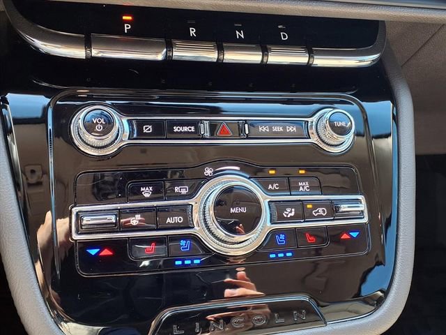 Certified 2022 Lincoln Corsair FWD w/ Equipment Group 101A image 20