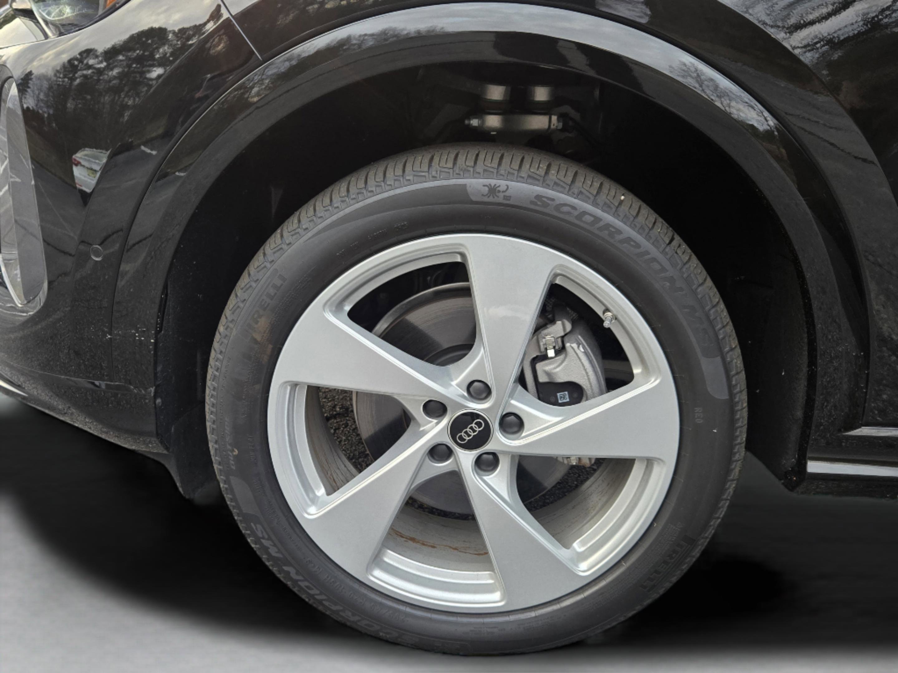 New 2025 Audi Q5 Prestige image 38