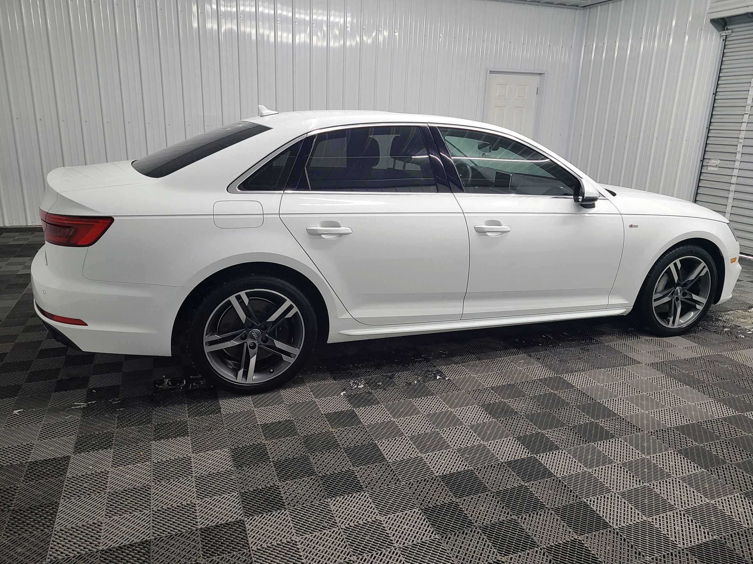 Used 2017 Audi A4 2.0T Premium Plus w/ Premium Plus Package image 11