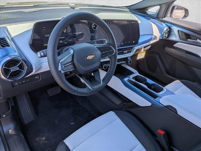 New 2026 Chevrolet Equinox EV LT image 3