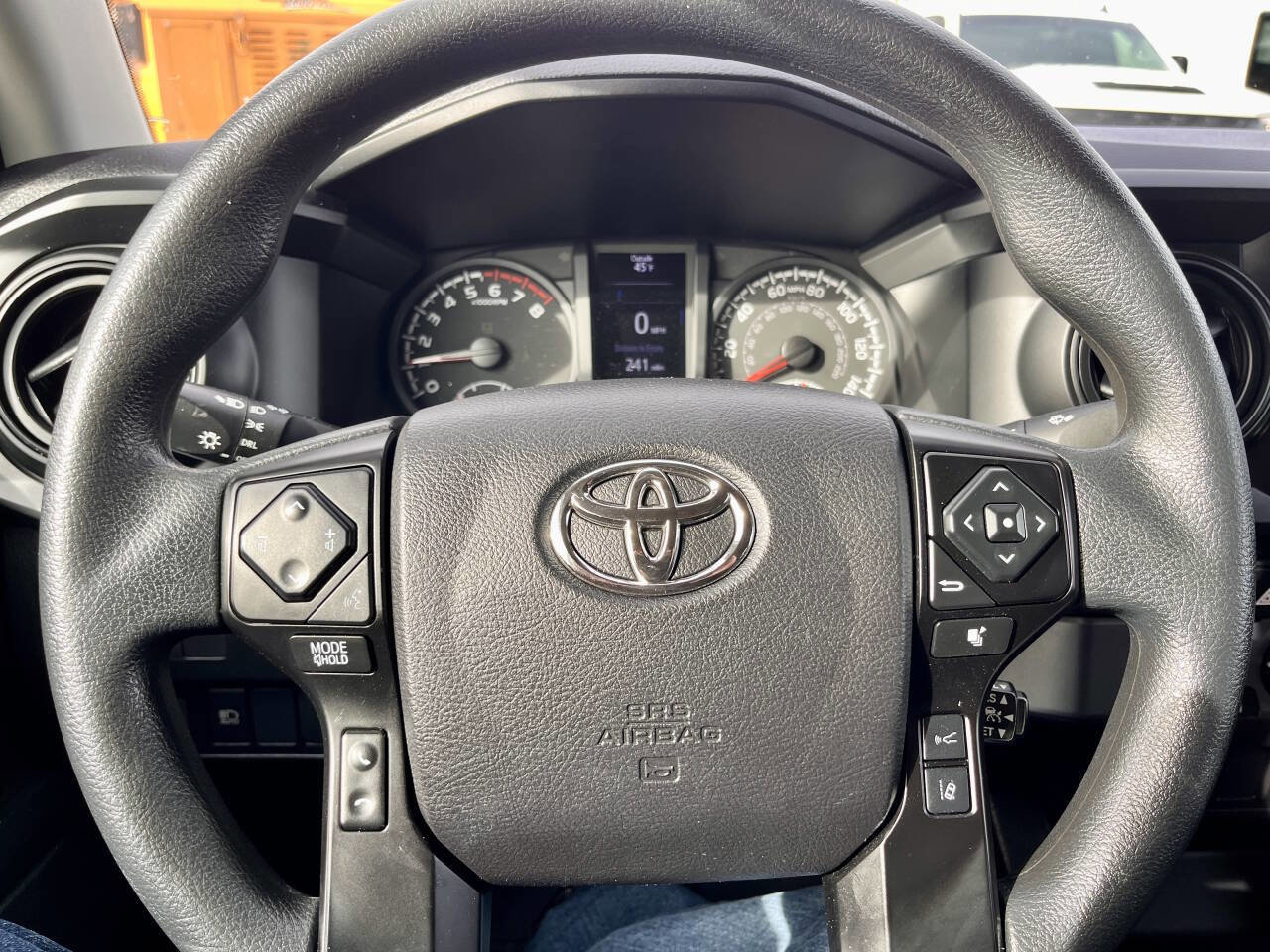 Used 2022 Toyota Tacoma SR image 12