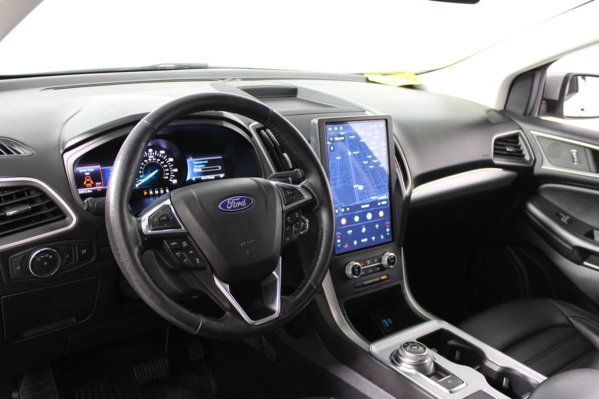 Used 2022 Ford Edge SEL AWD/4WD image 14