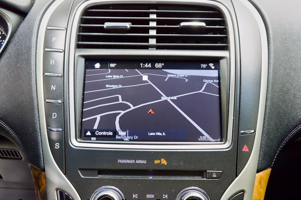 Used 2018 Lincoln MKX Select w/ Select Plus Package AWD/4WD image 32