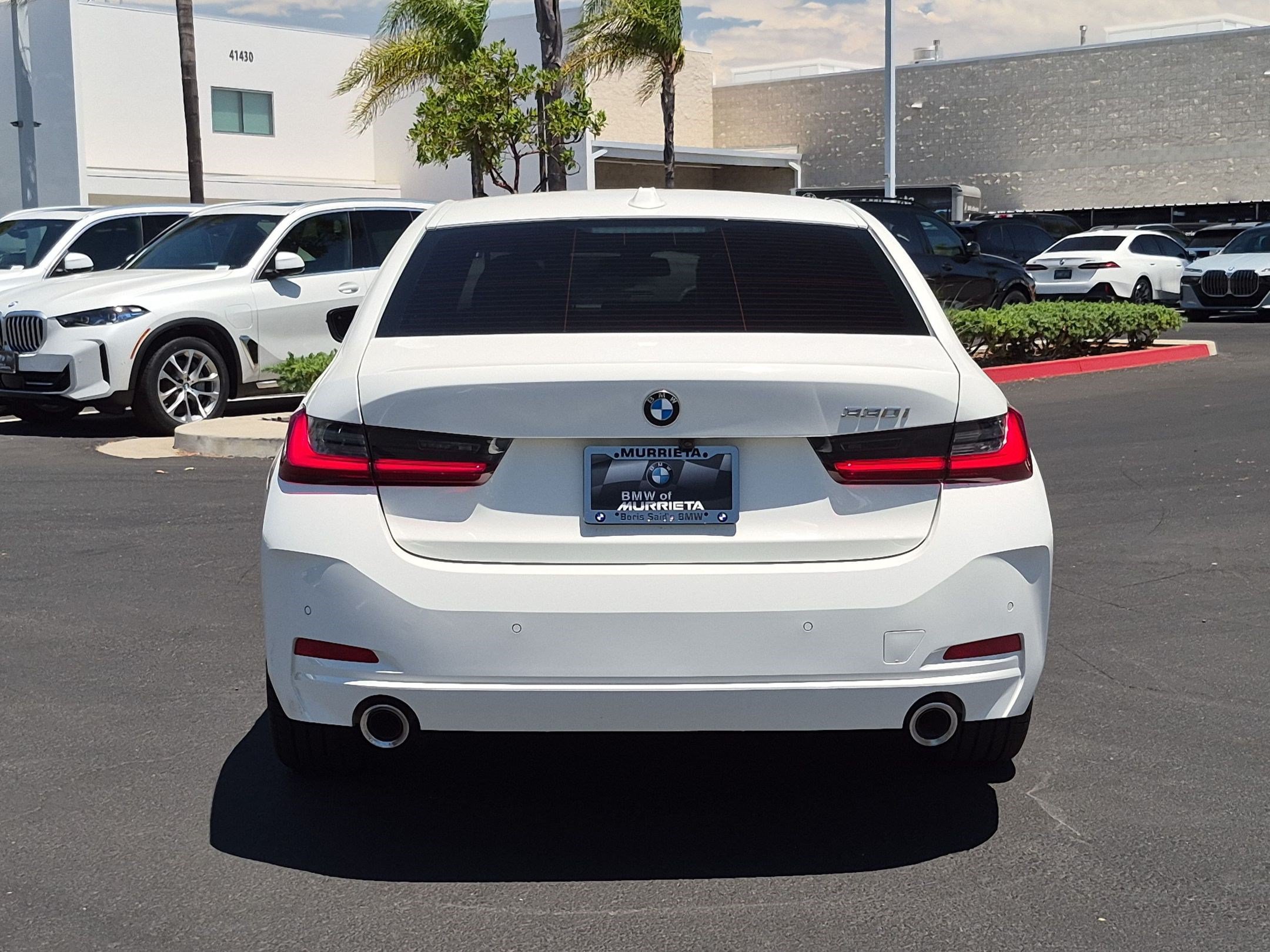 Used 2025 BMW 330i Sedan w/ Convenience Package RWD image 9
