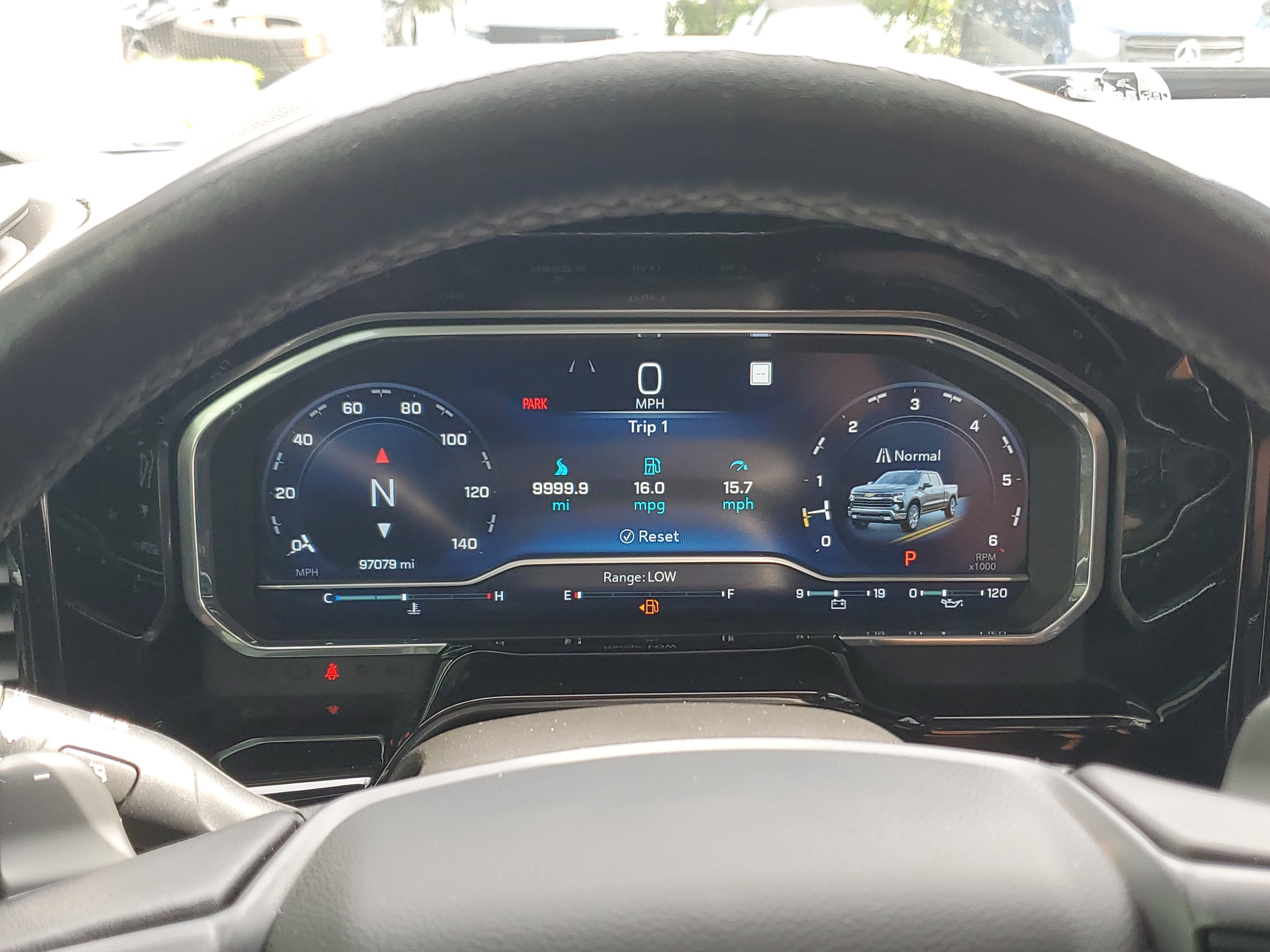Used 2022 Chevrolet Silverado 1500 LT RWD image 26