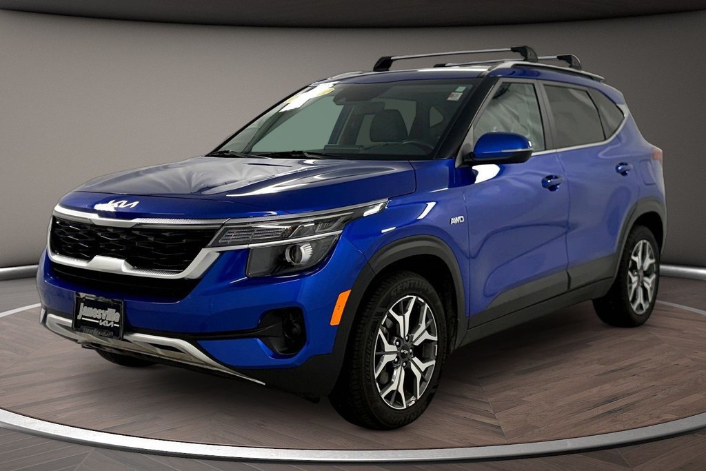 Used 2023 Kia Seltos EX AWD/4WD image 3
