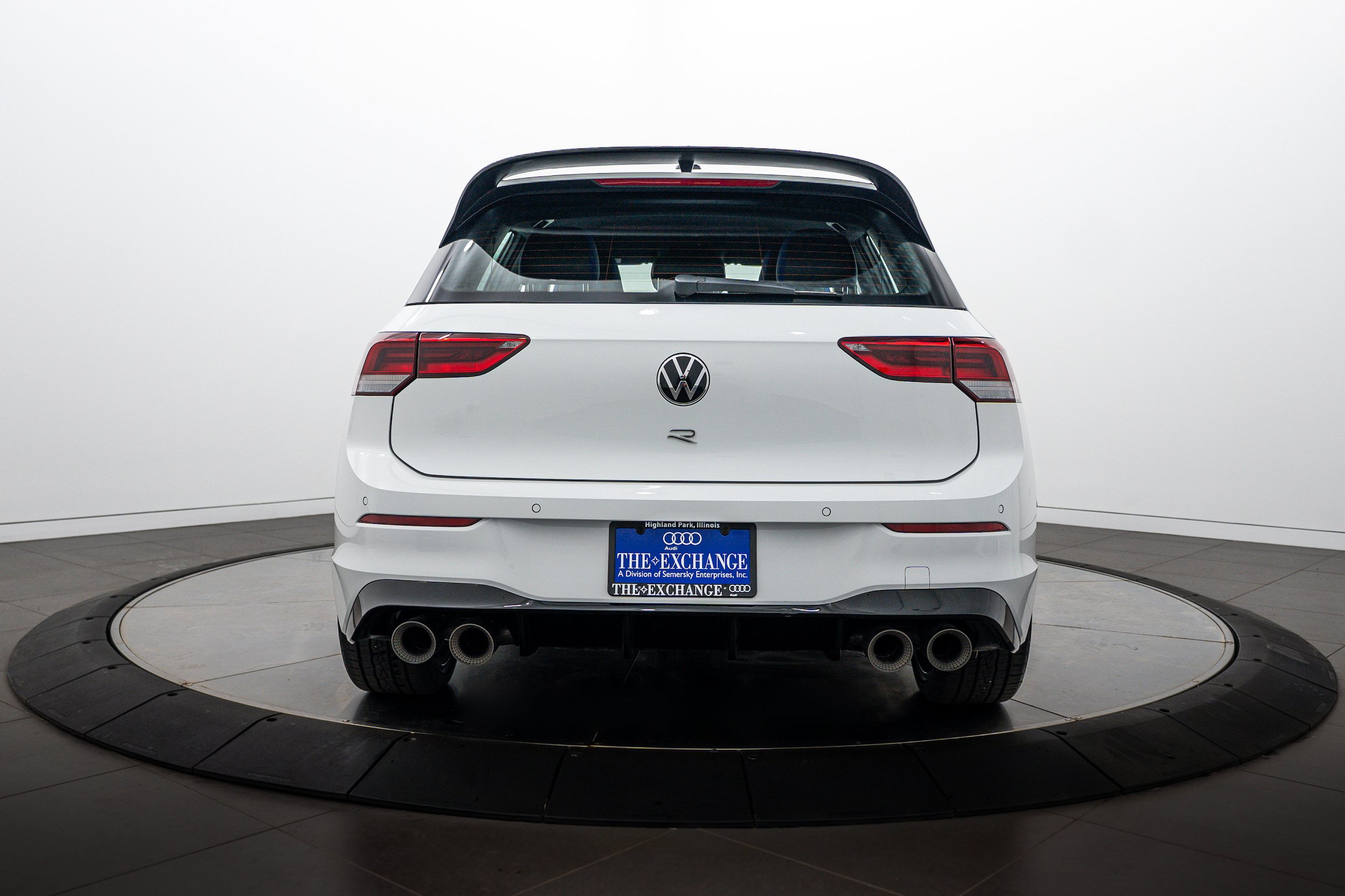 Used 2025 Volkswagen Golf w/ Euro Style Package AWD/4WD image 20