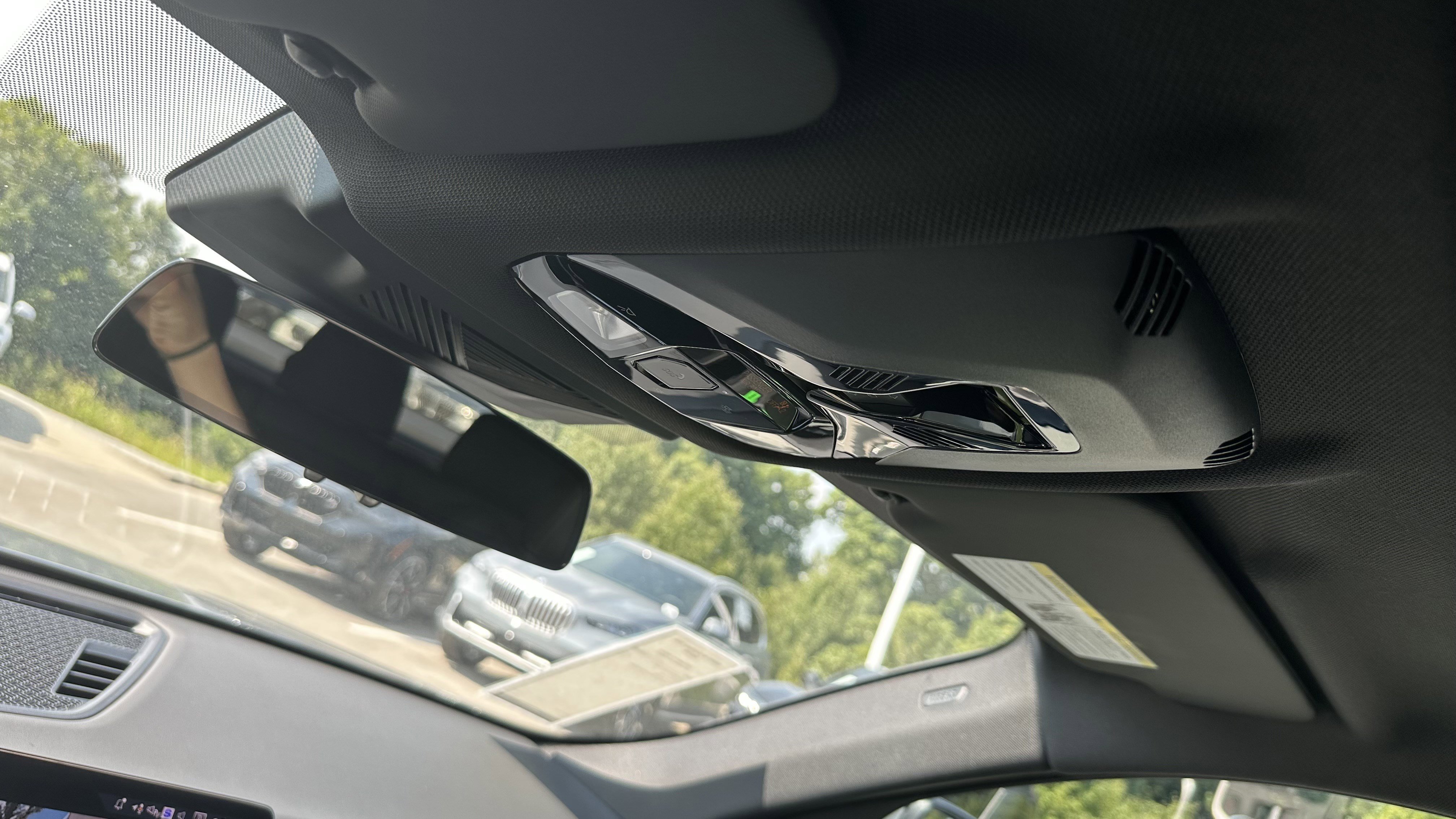 Used 2026 BMW X2 xDrive28i w/ Technology Package image 25