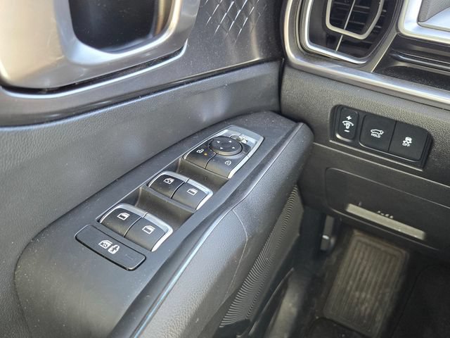 Certified 2025 Kia Sorento EX AWD/4WD image 20