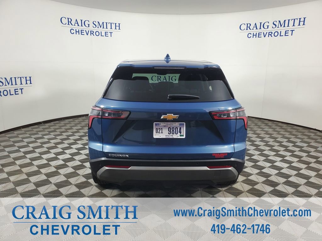 Used 2025 Chevrolet Equinox LT w/ Safety and Technology Package FWD image 4