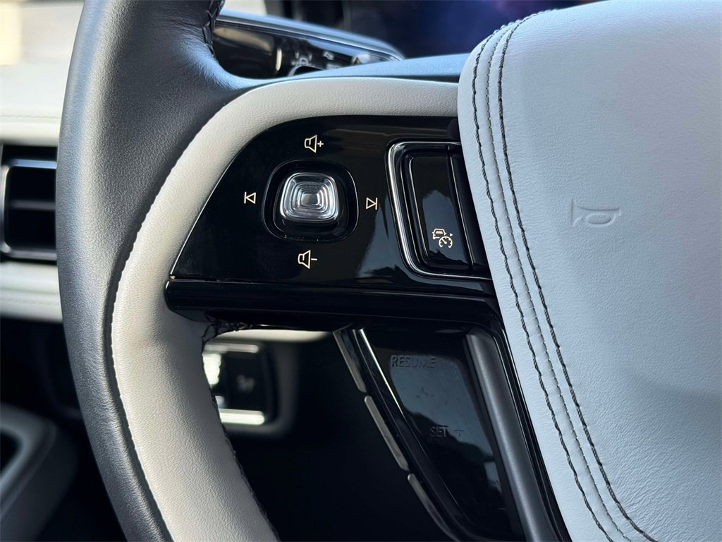 Used 2025 Lincoln Aviator Reserve image 36
