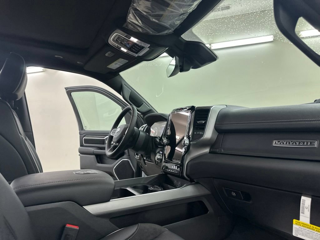 New 2027 RAM 1500 Laramie w/ Laramie Preferred Package AWD/4WD image 21