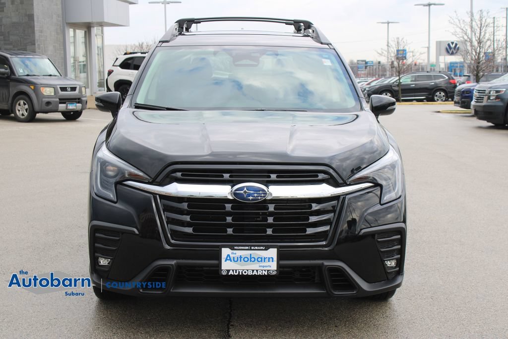 Used 2023 Subaru Ascent Limited AWD/4WD image 2