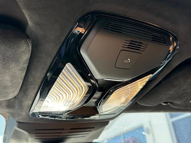 Certified 2024 BMW X7 xDrive40i w/ Executive Package image 28