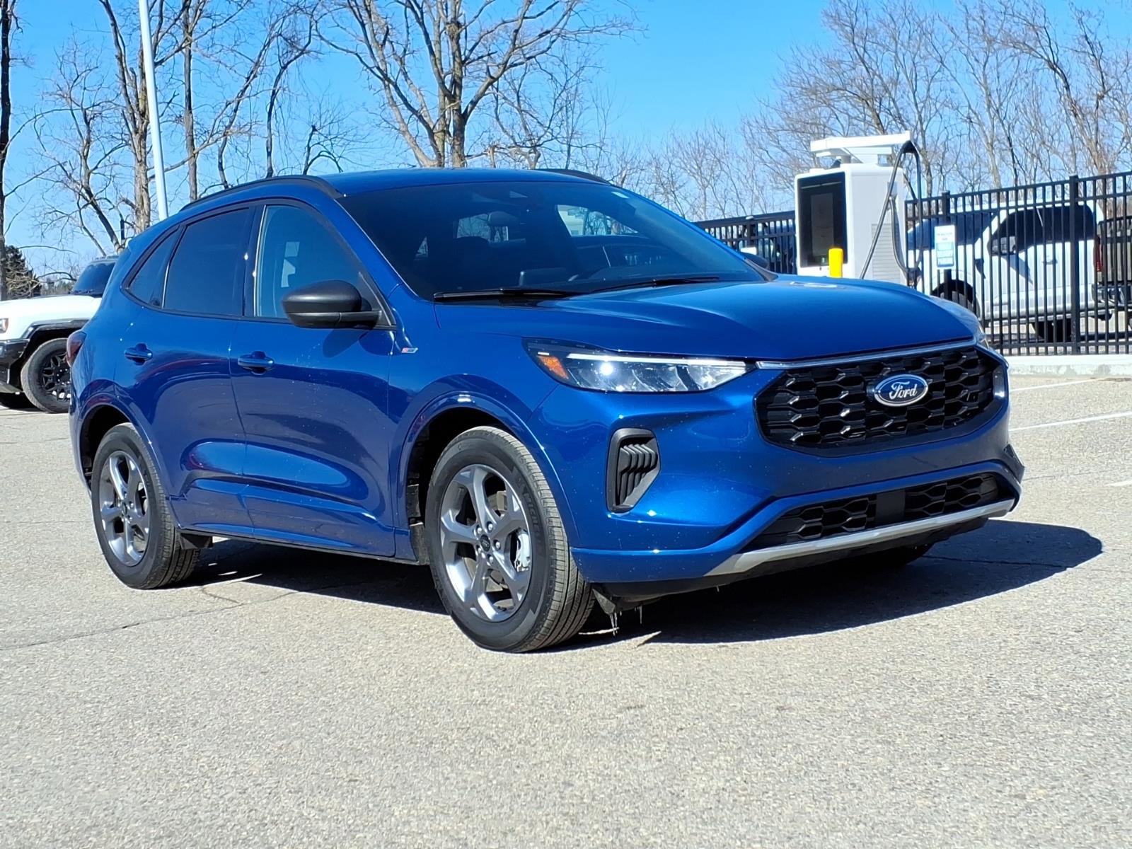 Certified 2023 Ford Escape ST-Line w/ Equipment Group 301A FWD image 1