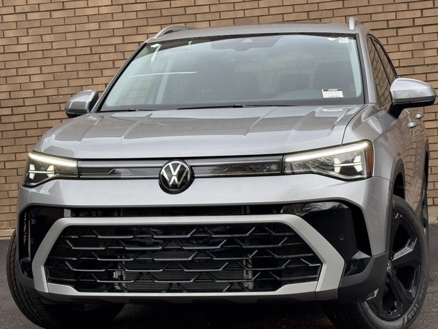 New 2025 Volkswagen Taos SEL image 33