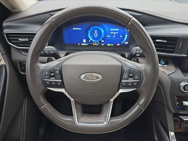 Used 2020 Ford Explorer Platinum w/ Premium Technology Package image 22