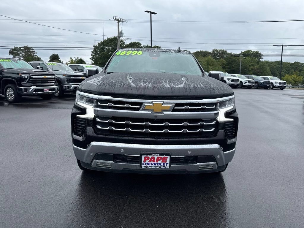 Used 2023 Chevrolet Silverado 1500 LTZ w/ Technology Package AWD/4WD image 5