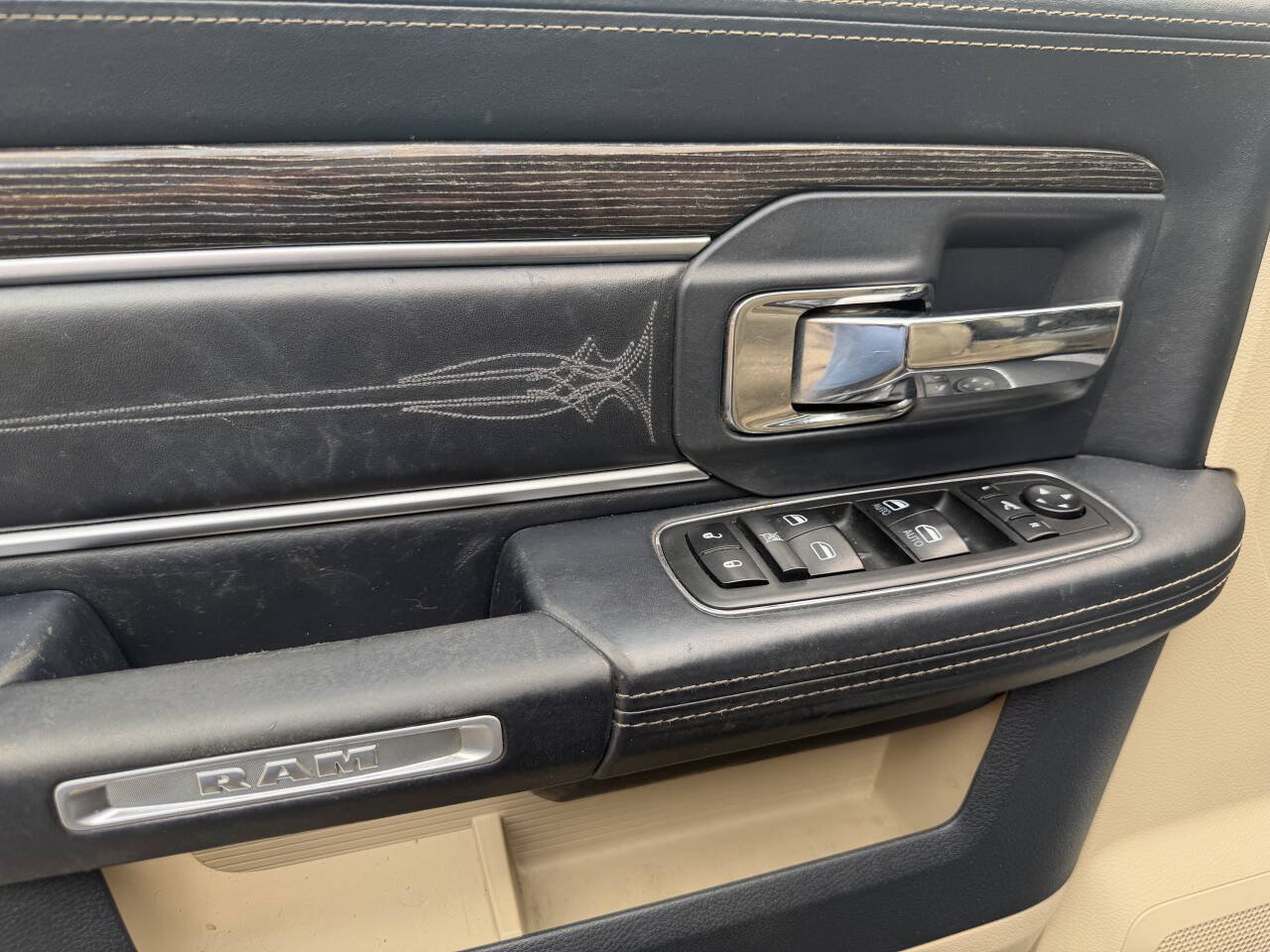 Used 2018 RAM 1500 Limited AWD/4WD image 19