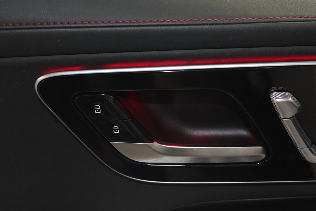 Used 2024 Mercedes-Benz GLC 43 AMG 4MATIC image 9