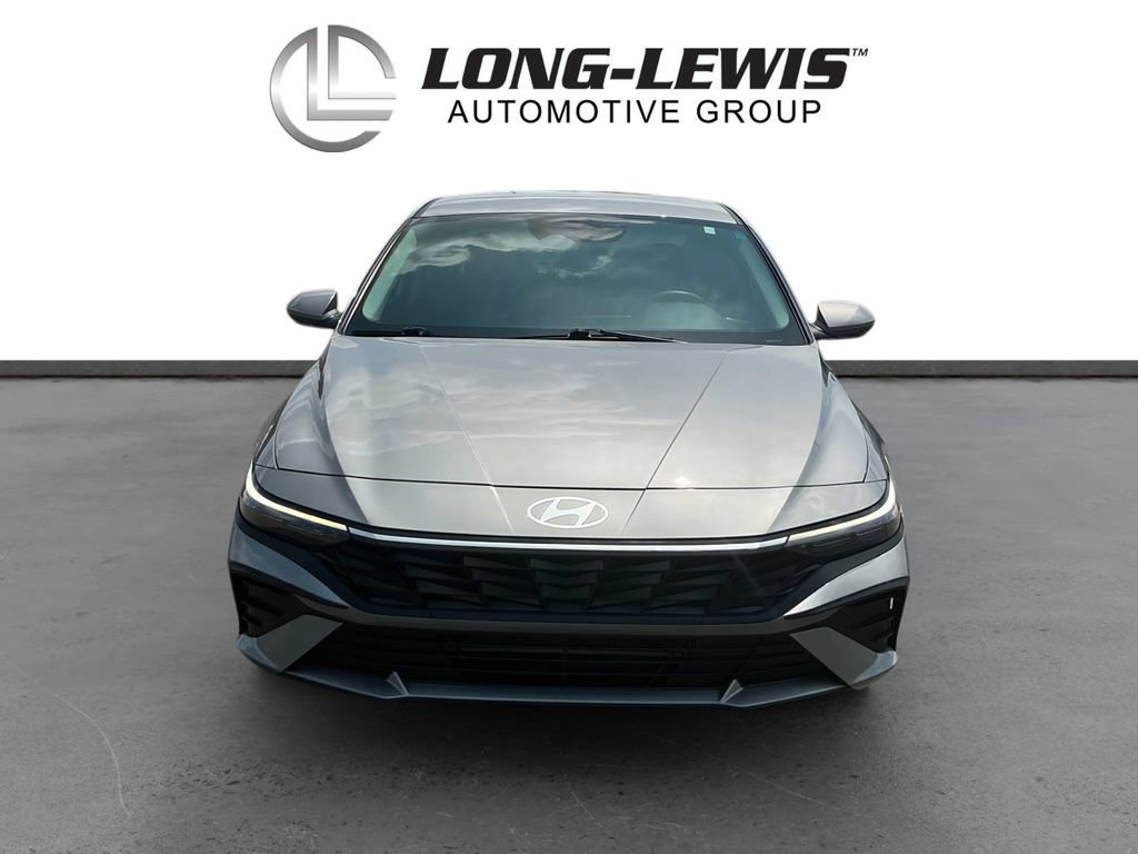Used 2024 Hyundai Elantra SEL FWD image 11