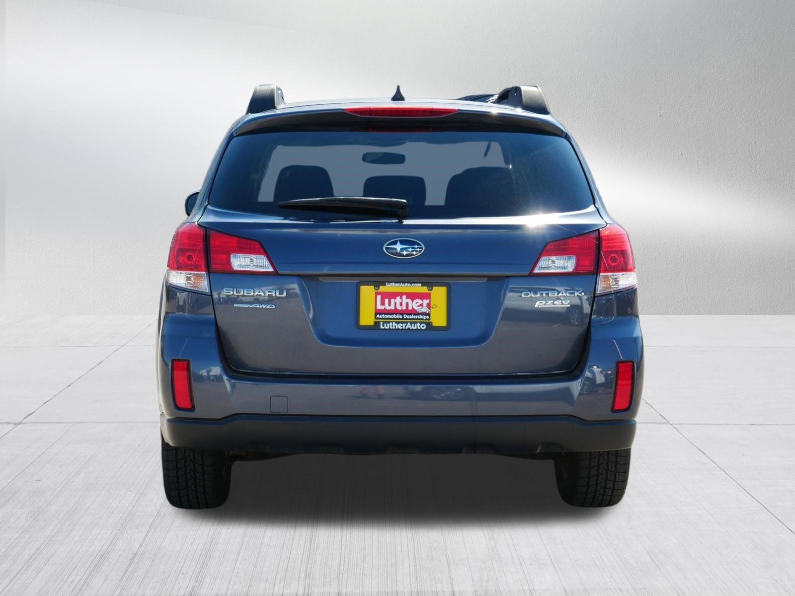 Used 2014 Subaru Outback 2.5i Premium AWD/4WD image 6