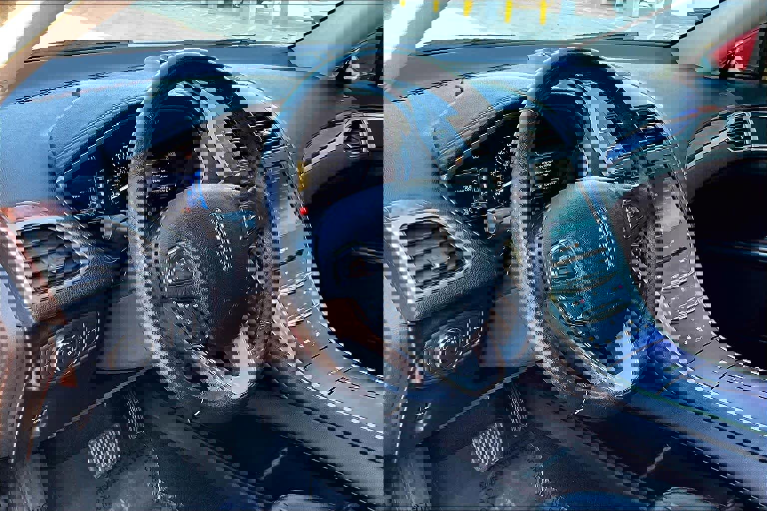 Used 2016 Lincoln MKZ Hybrid image 17