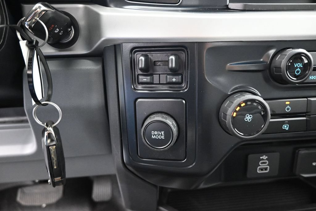 New 2026 Ford F350 XL w/ XL Chrome Package RWD image 15