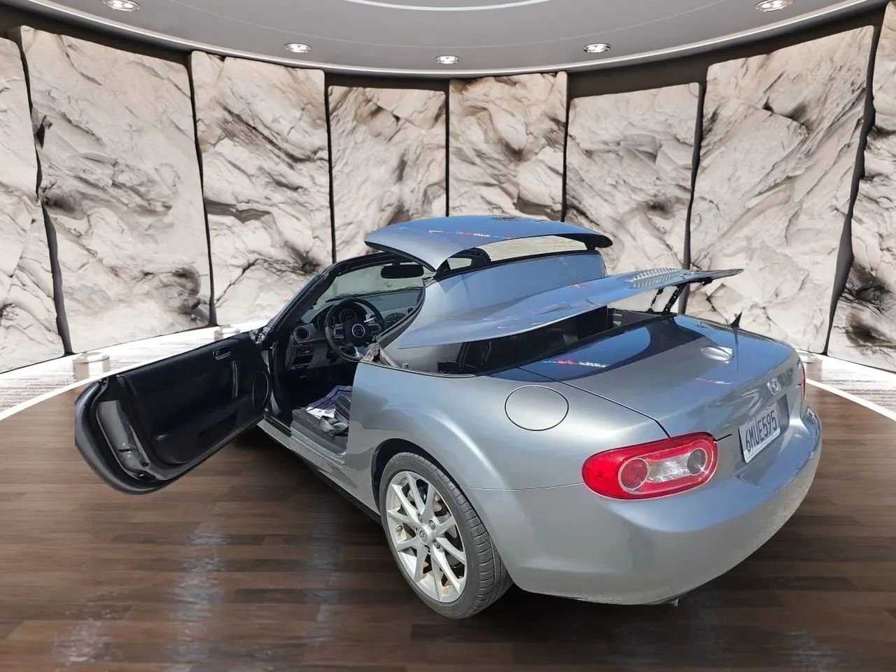 Used 2011 MAZDA MX-5 Miata Grand Touring w/ Premium Pkg RWD image 34