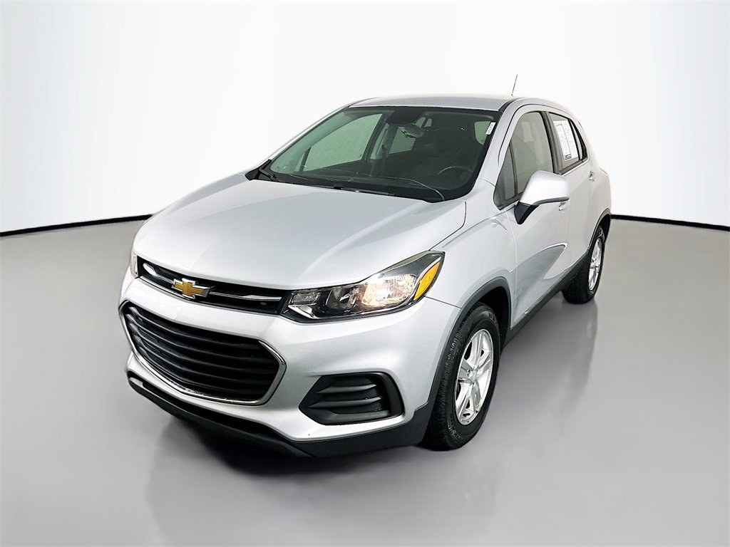 Used 2020 Chevrolet Trax LS w/ Tint and Cruise Package image 3