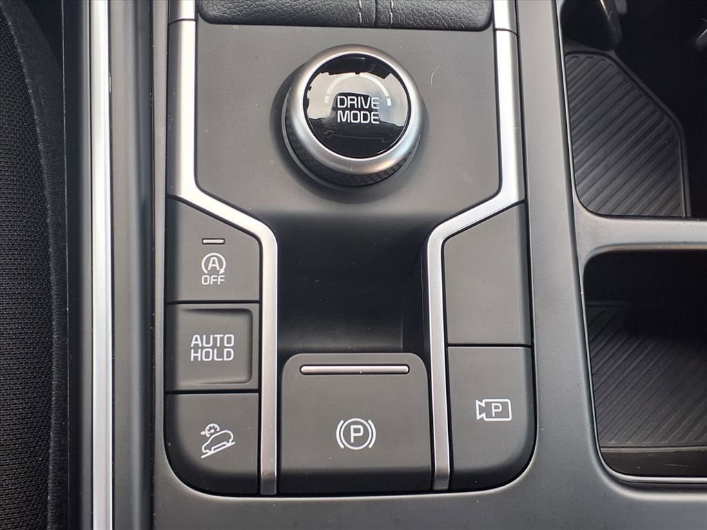 Used 2026 Kia Sorento LX FWD image 8