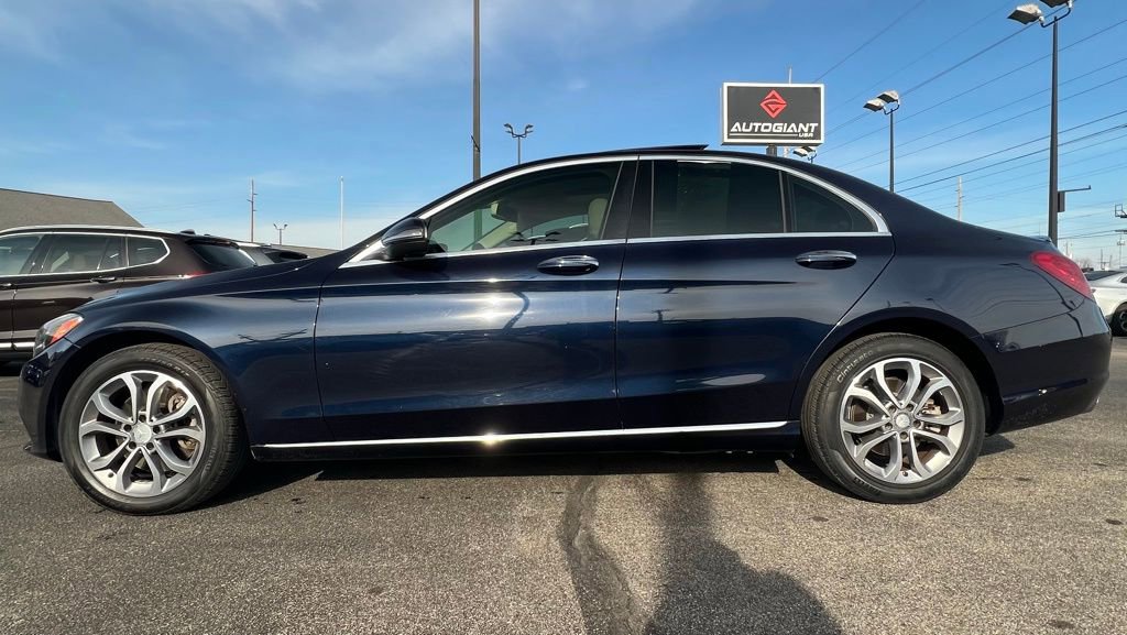 Used 2016 Mercedes-Benz C 300 4MATIC Sedan image 3