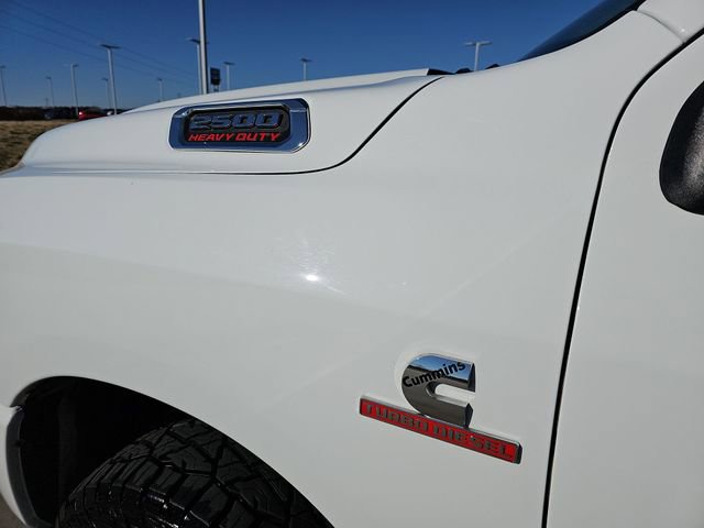 Used 2024 RAM 2500 Laramie AWD/4WD image 32