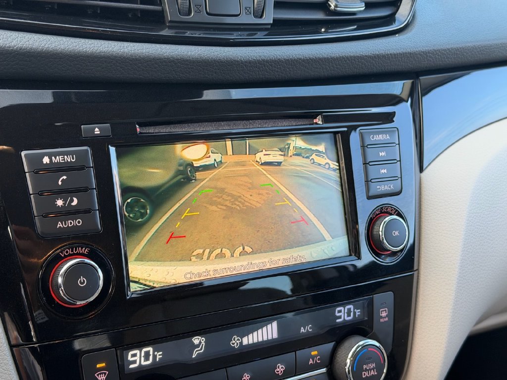 Used 2020 Nissan Rogue Sport SV w/ All-Weather Package AWD/4WD image 22