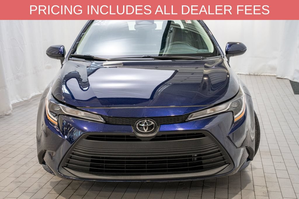 Used 2024 Toyota Corolla LE FWD image 2