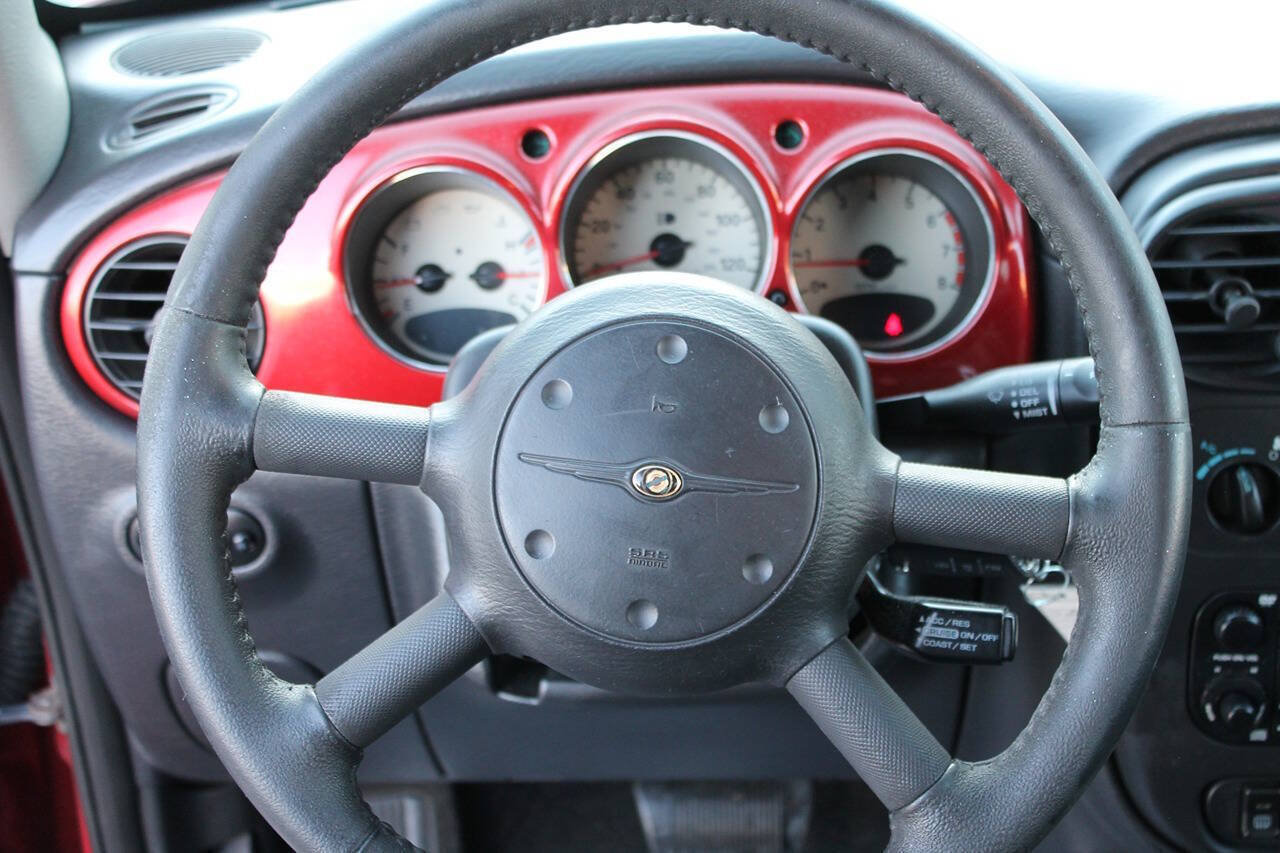 Used 2004 Chrysler PT Cruiser Limited FWD image 38