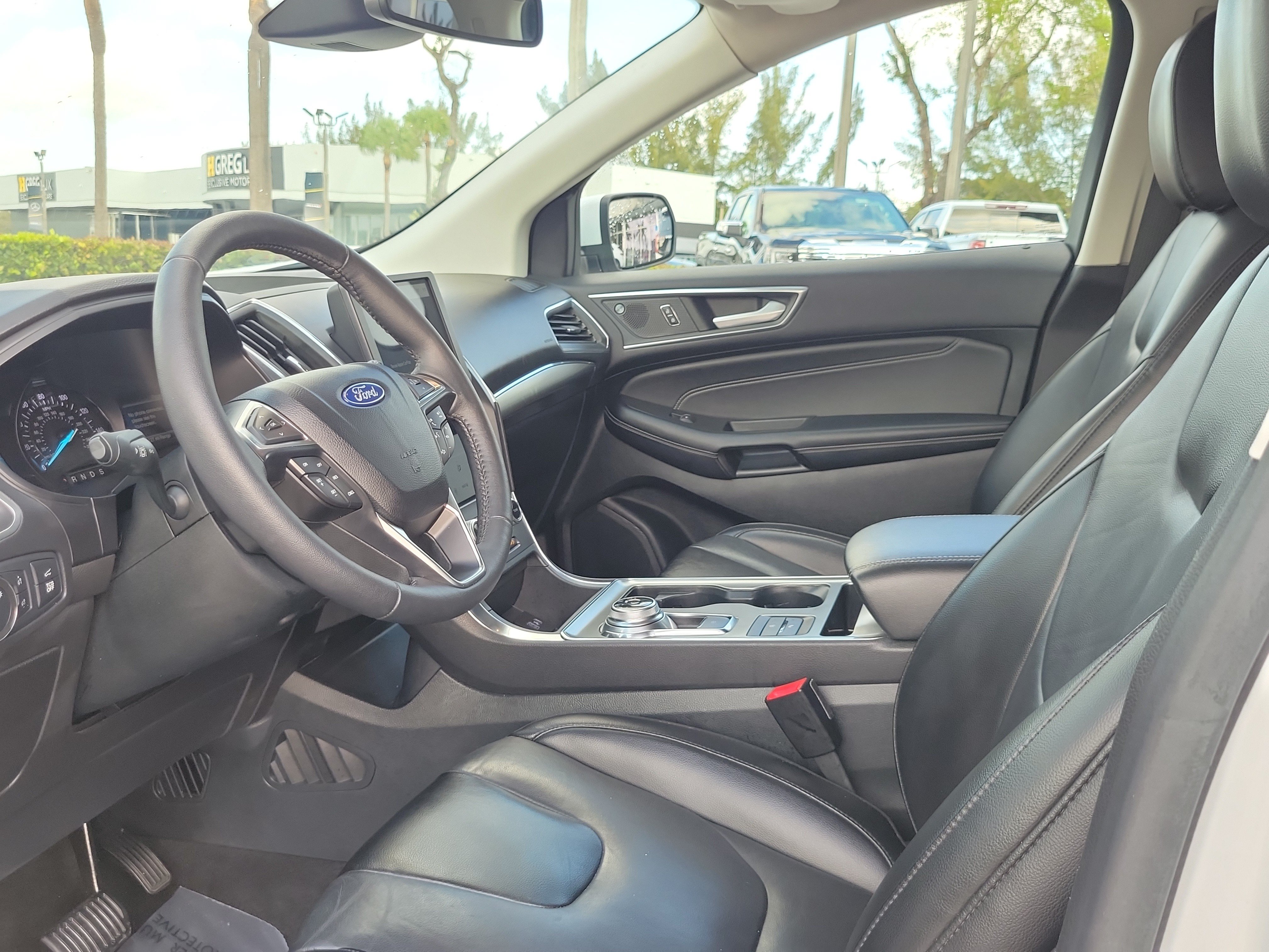 Used 2022 Ford Edge Titanium AWD/4WD image 12