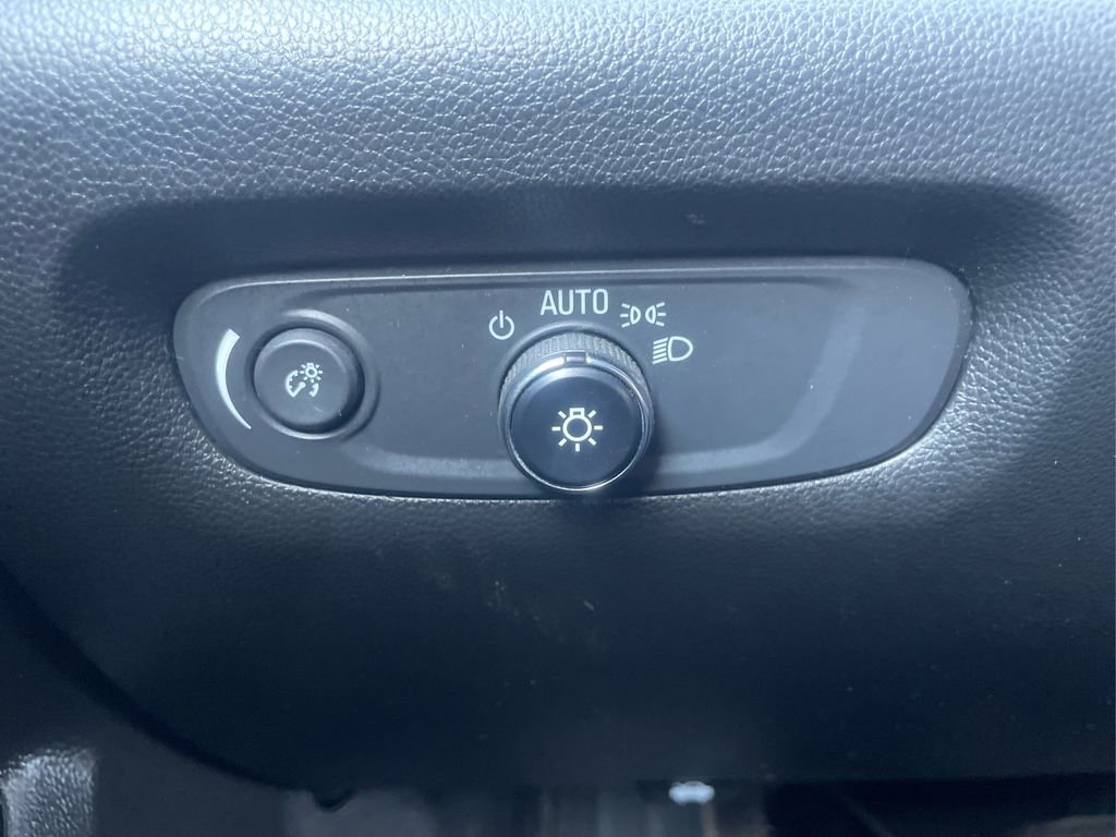 Used 2022 Chevrolet Traverse RS AWD/4WD image 15