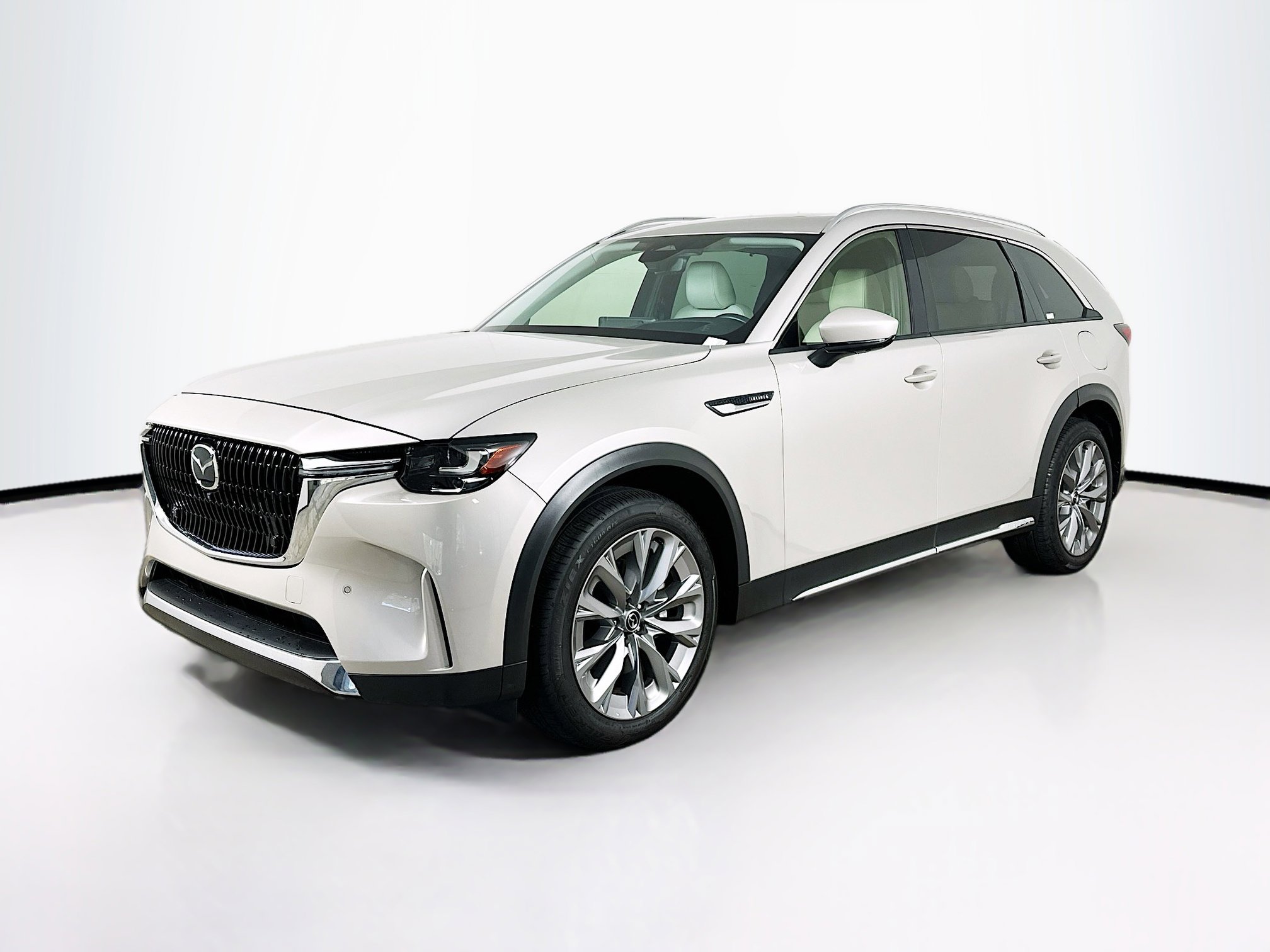 Used 2025 MAZDA CX-90 3.3 Turbo w/ Premium Plus Pkg image 3