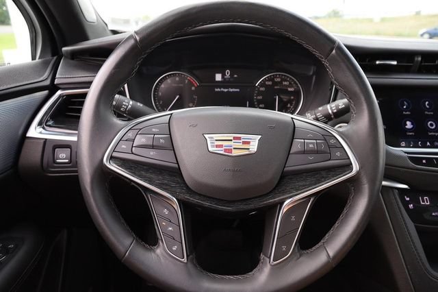 Used 2023 Cadillac XT5 Premium Luxury FWD image 12