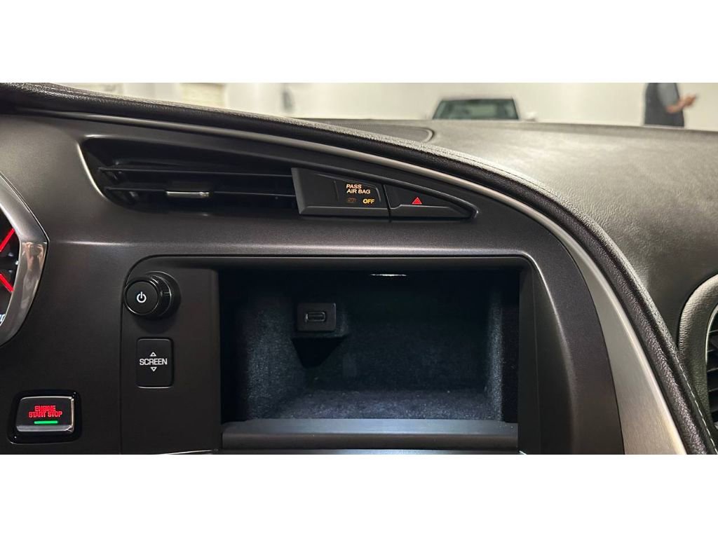 Used 2019 Chevrolet Corvette Stingray Coupe w/ 1LT image 32