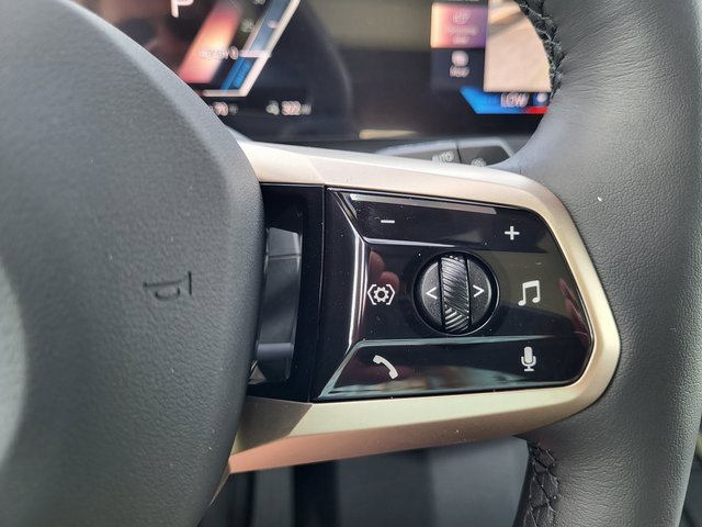 New 2026 BMW iX xDrive60 w/ Premium Package image 23